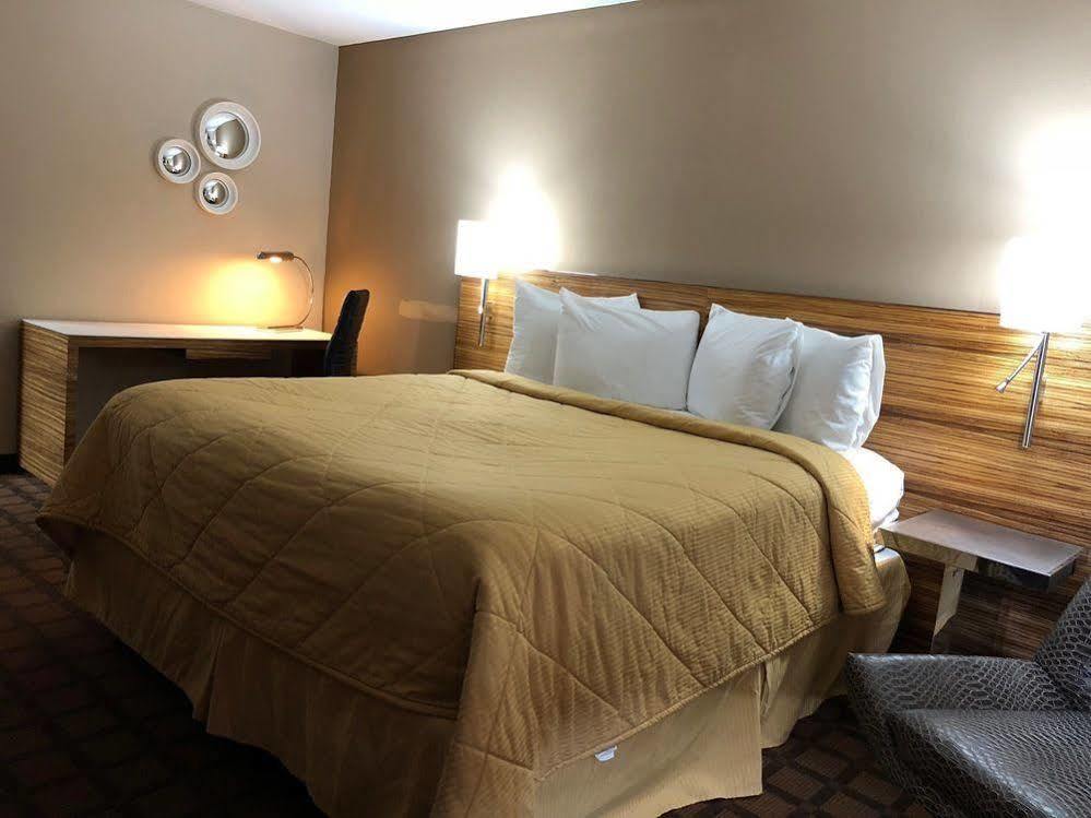 Hotel Baymont By Wyndham Creedmoor Zewnętrze zdjęcie